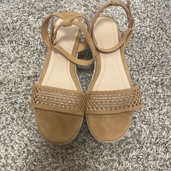 Tan suede sandals - Picture 3 of 5